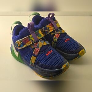 Nike Sneakers Kids Size 11